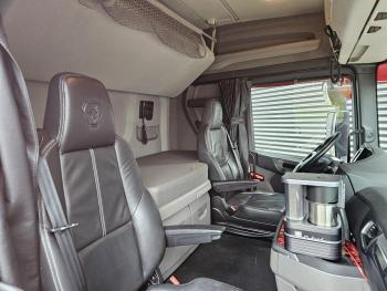 R500 6x2*4  / LIFT STEERING AXLE / RETARDER / WB 295 cm